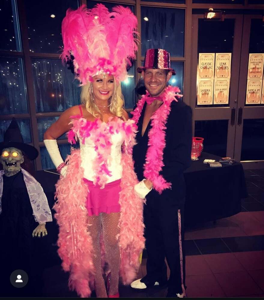 Vegas Showgirl & Magician